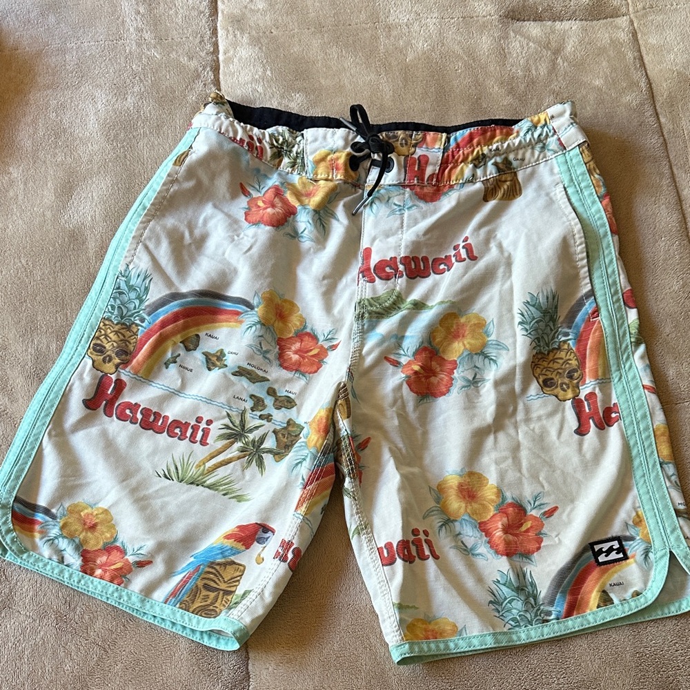 Billabong Boy’s Hawaii Print Swim Trunks, Size 26 (11-12)